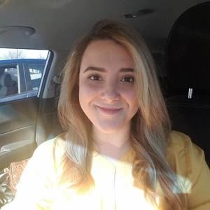 Meet your Posher, Daniella